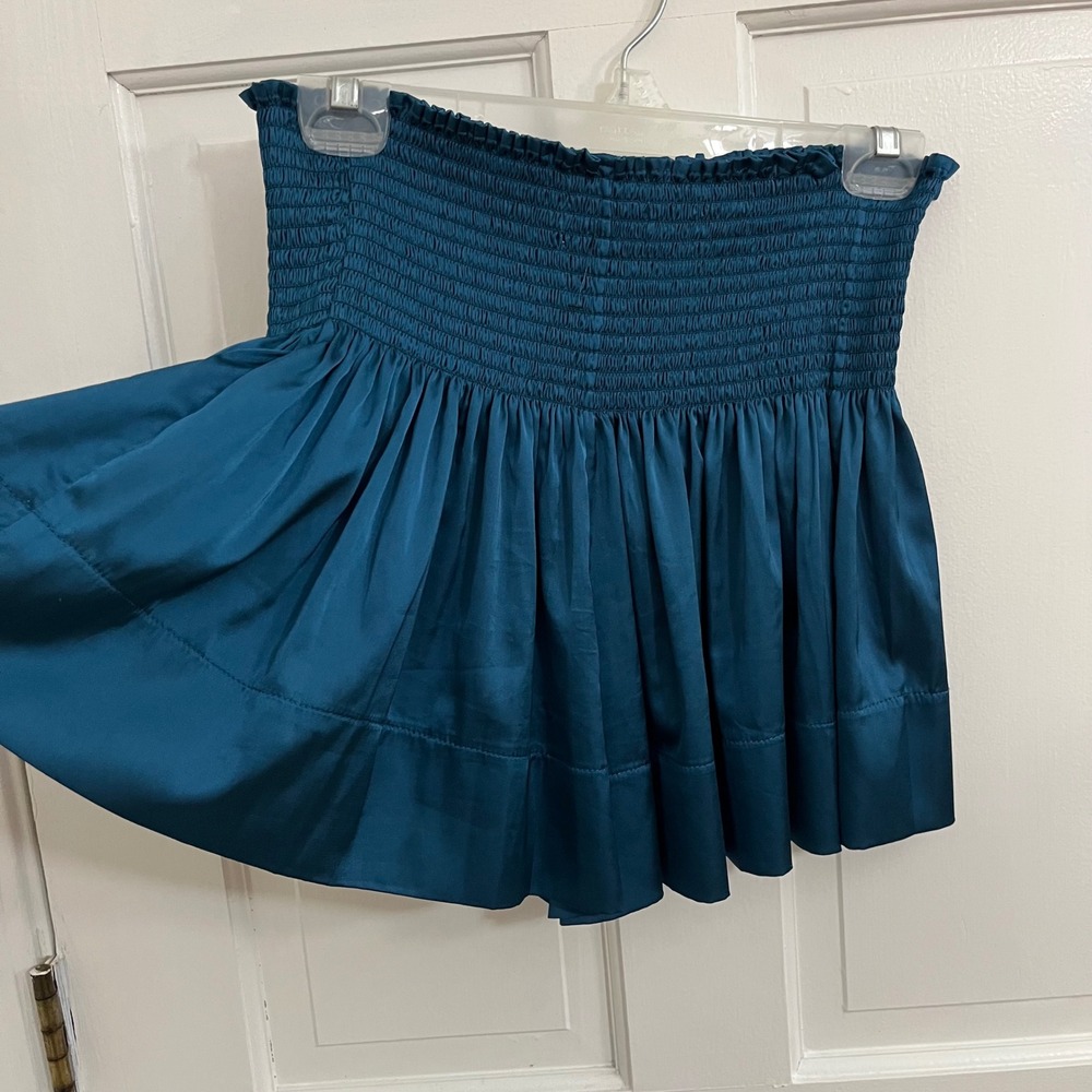 Natural Life Smocked Waist Flowy Shorts XS/S Teal Blue Satin Boho Beachy Resort